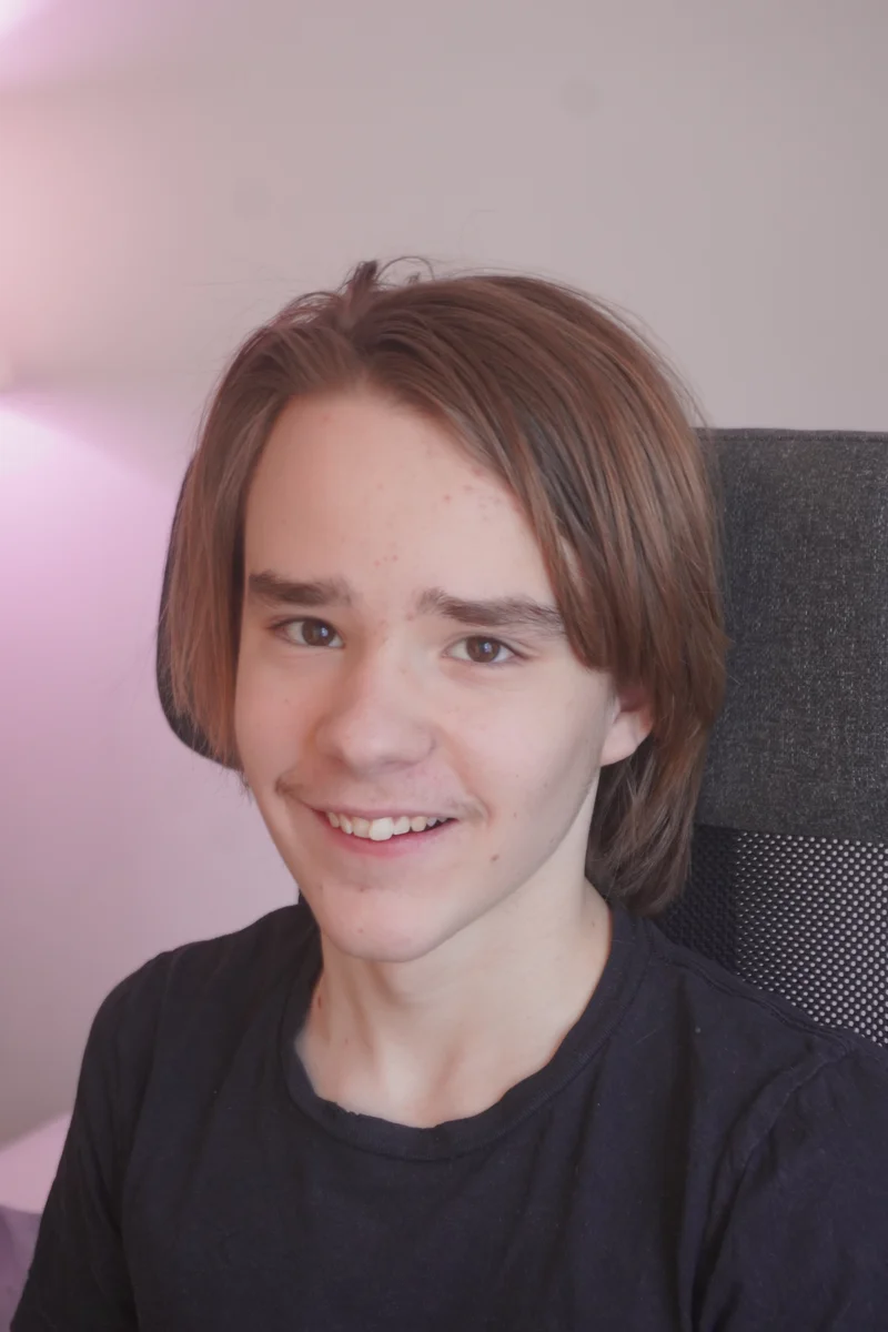 Jonatan Holmgren being silly